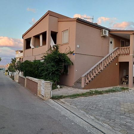 Apartments Marina Vir Εξωτερικό φωτογραφία